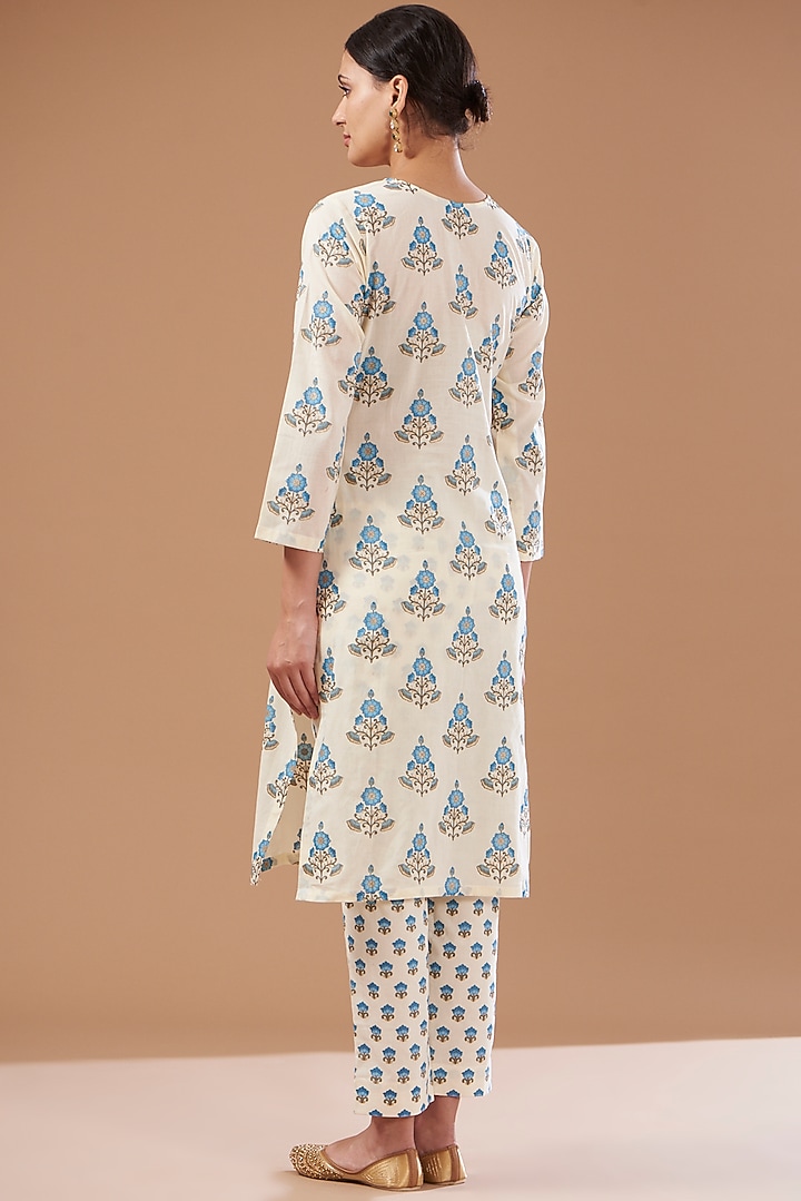 White Cotton Hand Block Printed Kurta Set by CHITRASHI JAIPUR at Pernia's Pop Up Shop