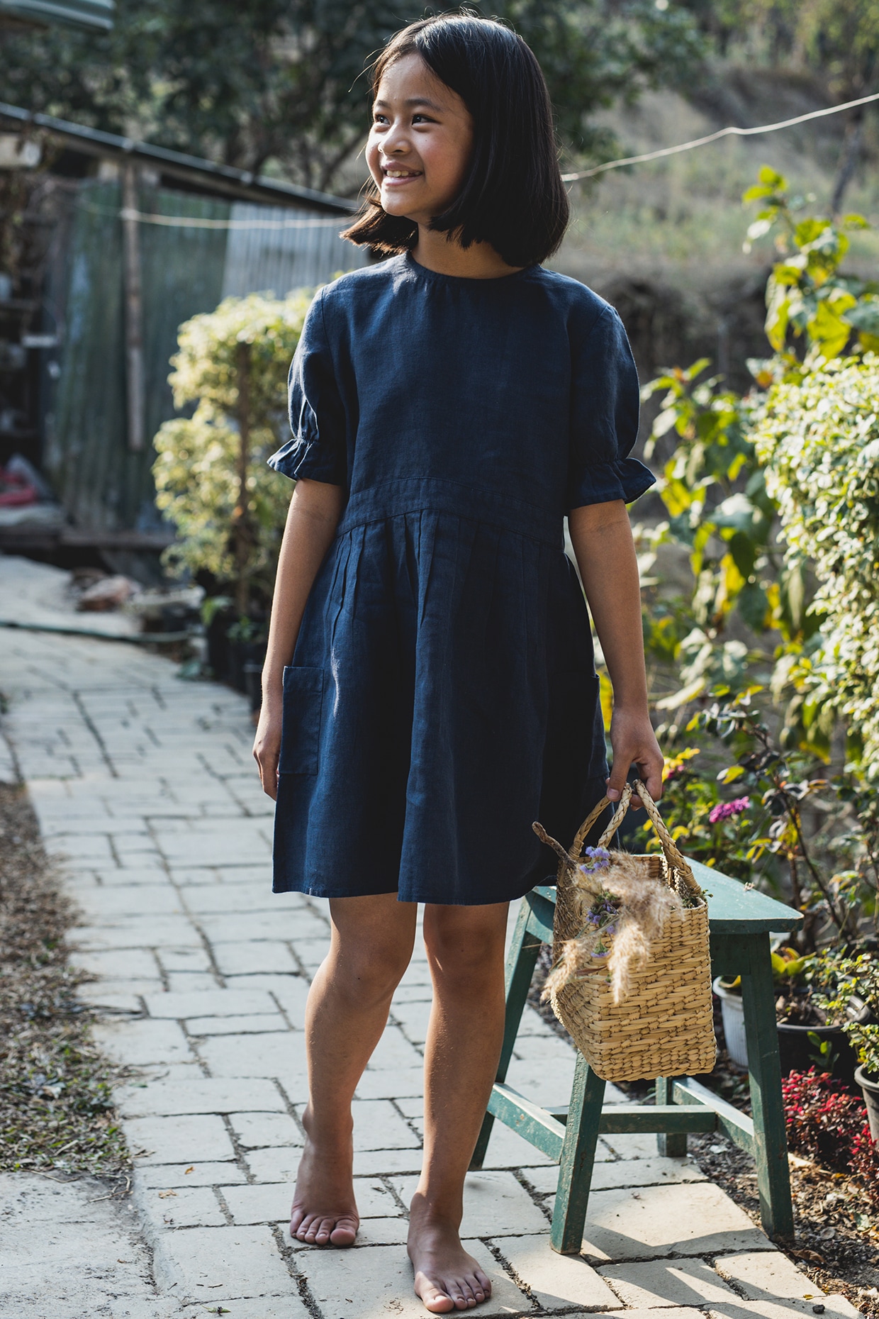 Navy Blue Linen Dress For Girls by Chi Linen at Pernia s Pop Up Shop 2024