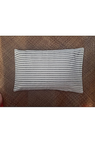Black & White Cotton Handwoven Pillows (Set of 2) by Chizolu