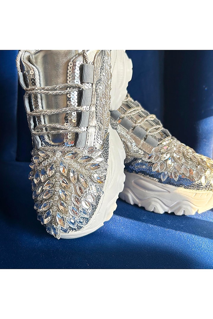 Silver Leather & Vegan Leather Leaf Motifs Embroidered Sneakers by Chal Jooti at Pernia's Pop Up Shop