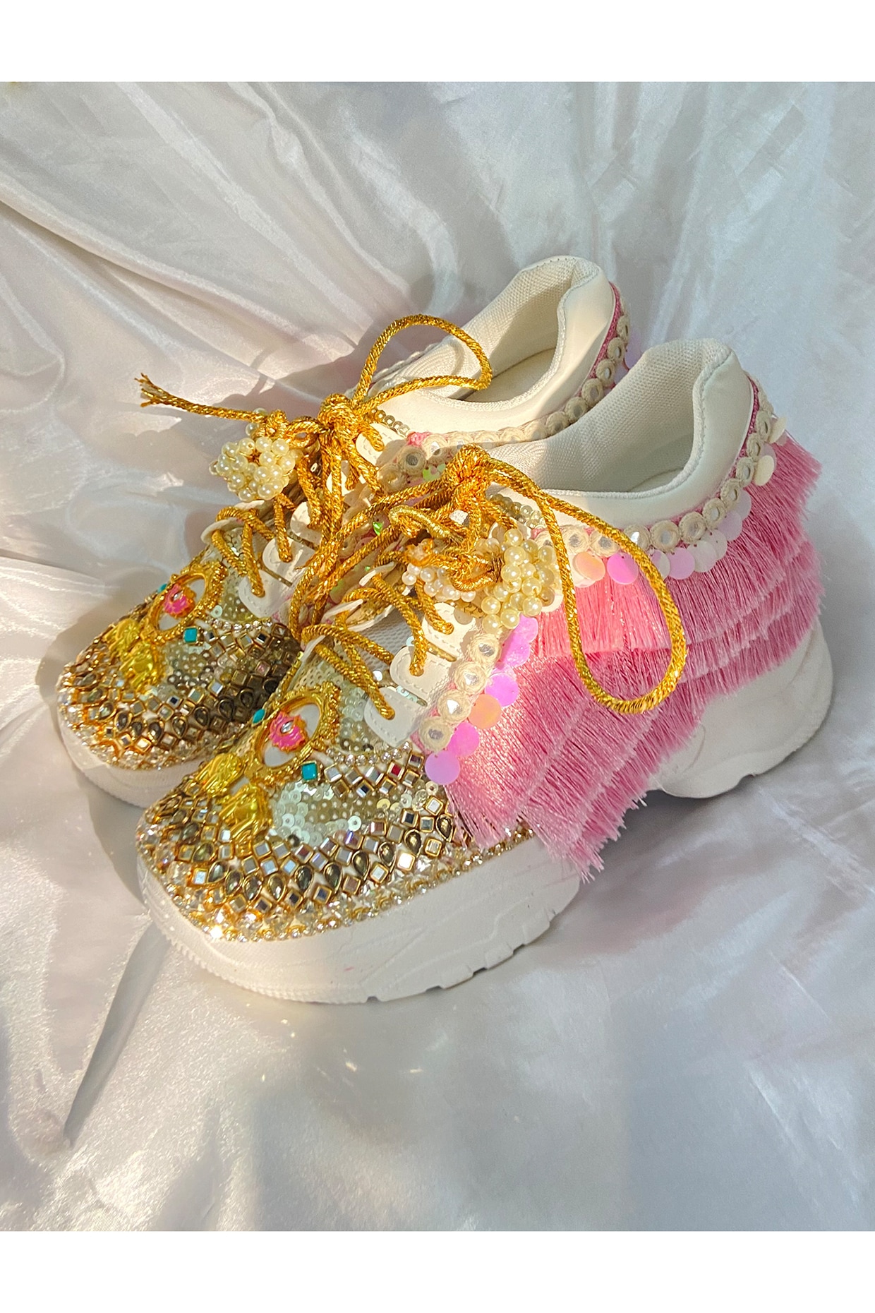 Bling💎-Custom👠Shoes 👟Sneakers (@taylorspennysblingcustoms) • Instagram  photos and videos