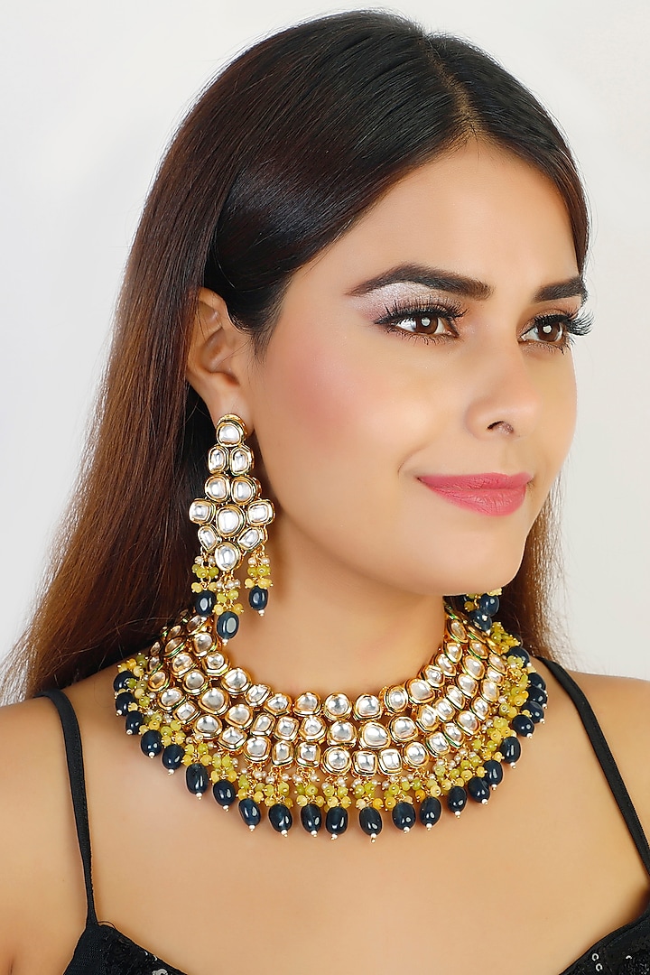 Gold Finish Kundan Necklace Set by Chhavi'S Jewels at Pernia's Pop Up Shop