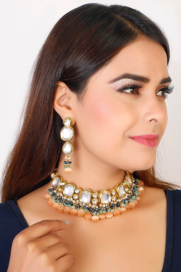 Gold Finish Choker Necklace Set With Kundans by Chhavi'S Jewels at Pernia's Pop Up Shop