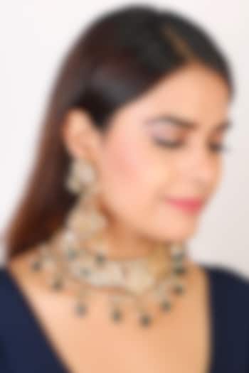 Gold Finish Ethnic Kundan Choker Necklace Set by Chhavi'S Jewels