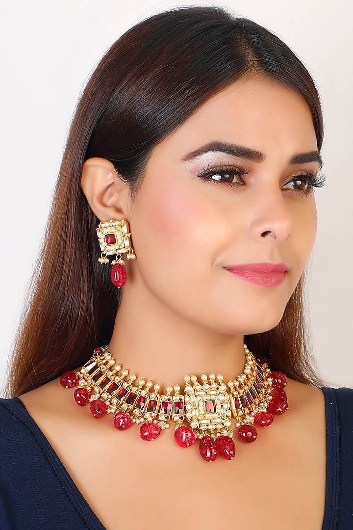Gold Finish Kundan Ethnic Necklace Set by Chhavi'S Jewels