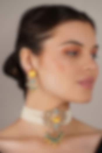 Gold Finish Kundan Polki & Yellow Onyx Choker Necklace Set by Chhavi'S Jewels at Pernia's Pop Up Shop
