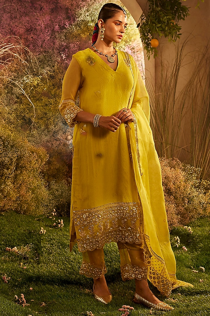 Mustard Organza Hand Embroidered Kurta Set by Charu Makkar at Pernia's Pop Up Shop