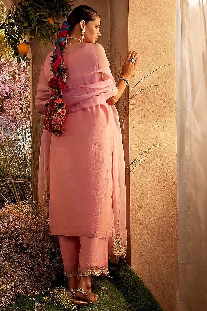 Light Pink Chanderi Tissue Hand Embroidered Kurta Set by Charu Makkar at Pernia's Pop Up Shop