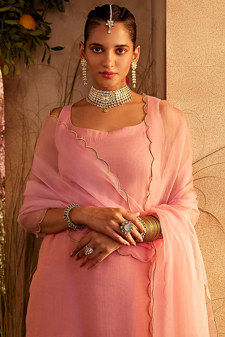 Light Pink Chanderi Tissue Hand Embroidered Kurta Set by Charu Makkar at Pernia's Pop Up Shop