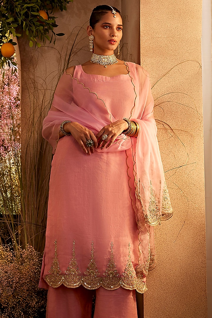 Light Pink Chanderi Tissue Hand Embroidered Kurta Set by Charu Makkar at Pernia's Pop Up Shop