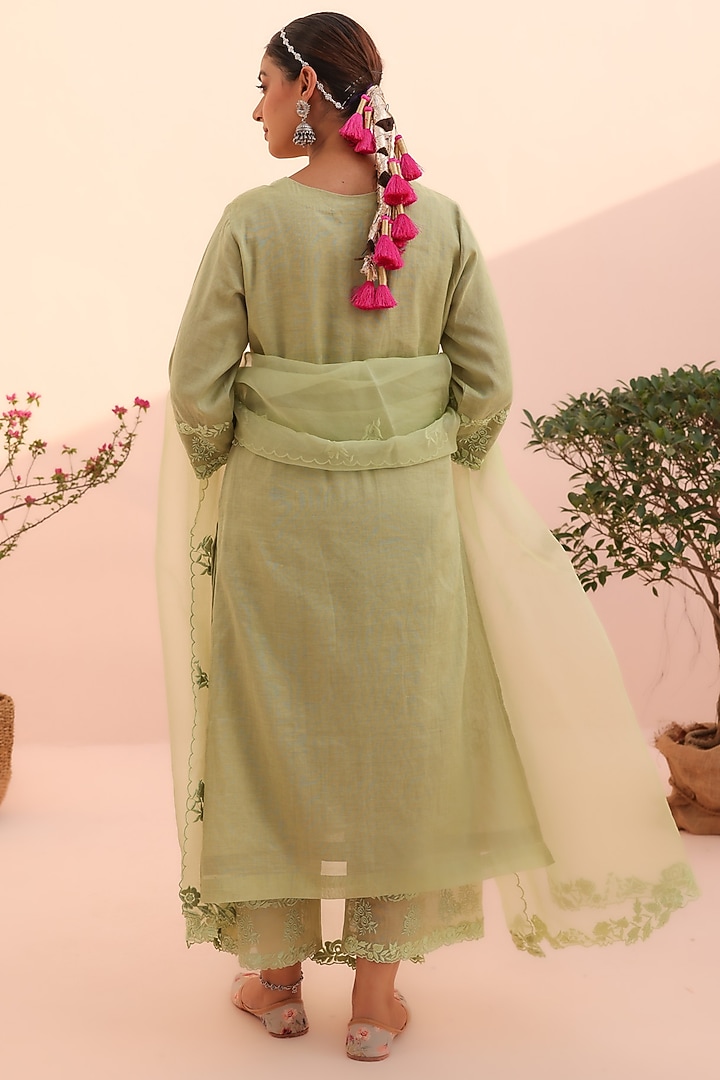 Elaichi Green Tissue Chanderi Resham Embroidered Kurta Set by Charu Makkar at Pernia's Pop Up Shop