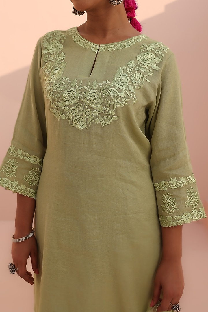 Elaichi Green Tissue Chanderi Resham Embroidered Kurta Set by Charu Makkar at Pernia's Pop Up Shop