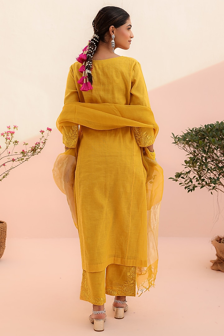 Mustard Tissue Chanderi Resham Embroidered Kurta Set by Charu Makkar at Pernia's Pop Up Shop