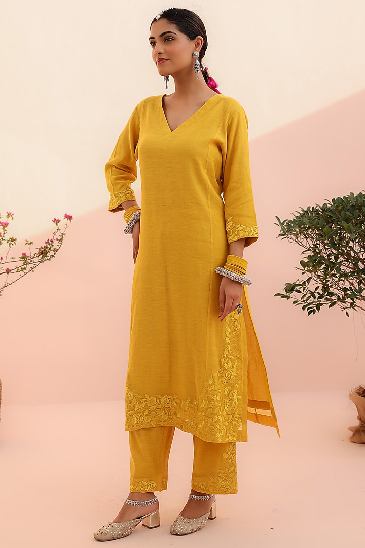 Mustard Tissue Chanderi Resham Embroidered Kurta Set by Charu Makkar at Pernia's Pop Up Shop