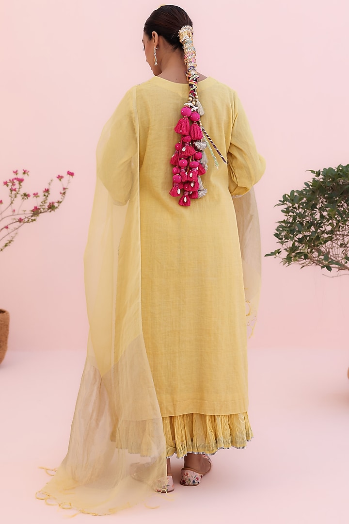 Lemon Yellow Tissue Chanderi Hand Embroidered Kurta Set by Charu Makkar at Pernia's Pop Up Shop