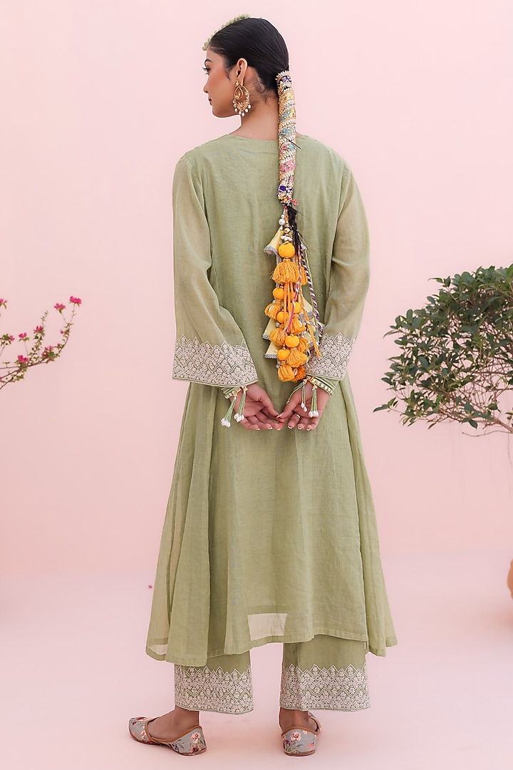 Elaichi Green Tissue Chanderi Hand & Machine Embroidered Kurta Set by Charu Makkar at Pernia's Pop Up Shop