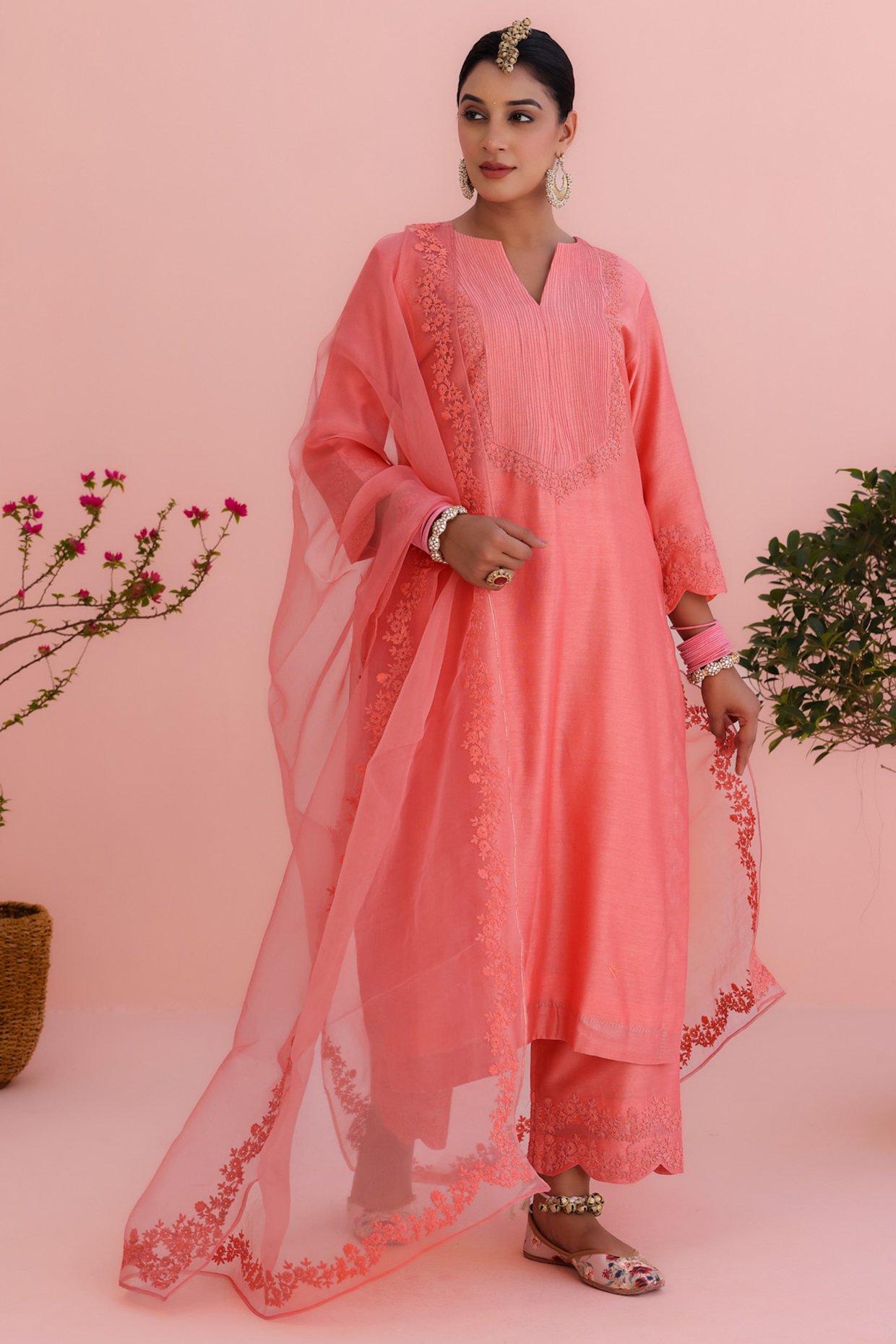 Coral Silk Chanderi Machine Embroidered Kurta Set by Charu Makkar at Pernia's Pop Up Shop