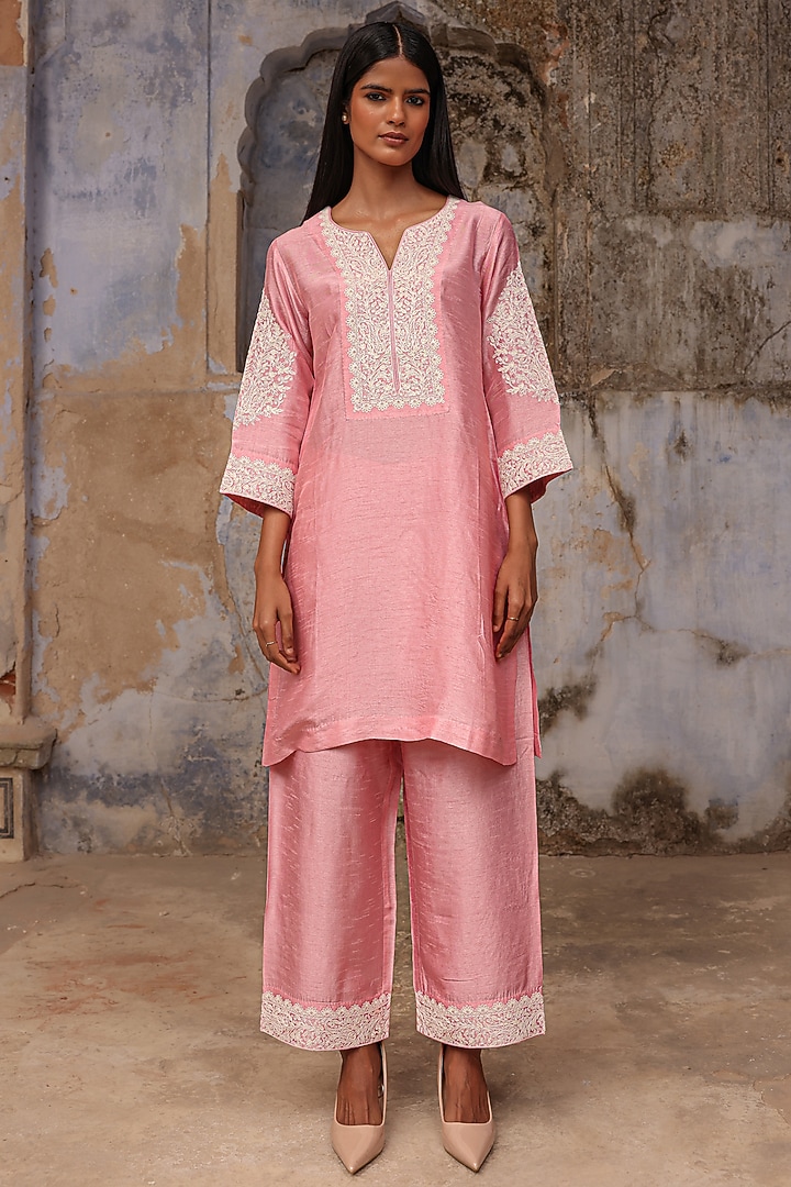 Powder Rose Pink Slub Raw Silk Dori Work Kurta Set by Charu Makkar at Pernia's Pop Up Shop