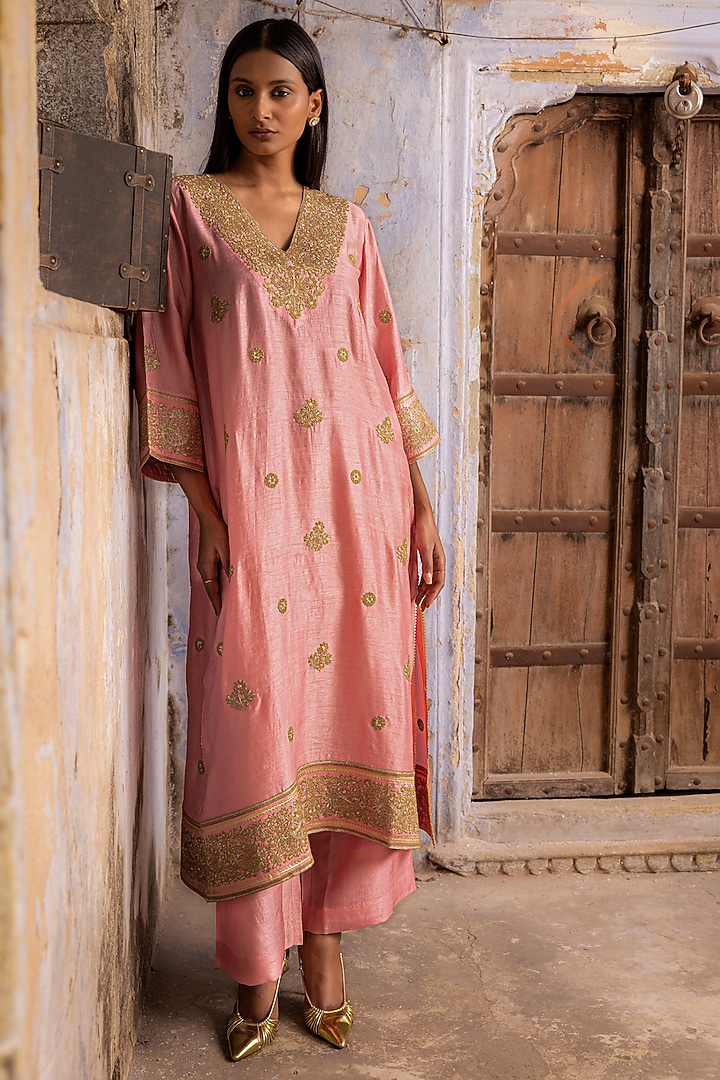 Powder Rose Pink Slub Raw Silk Dori Work Kurta Set by Charu Makkar at Pernia's Pop Up Shop