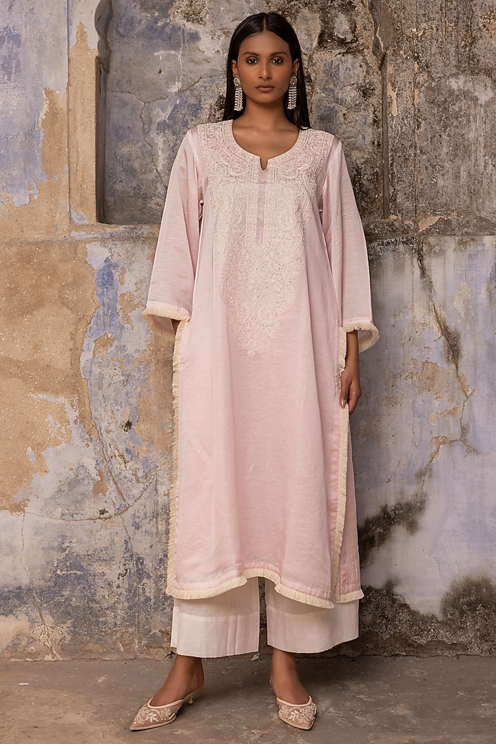 Blush Pink Linen Satin Dori Work Kurta Set by Charu Makkar at Pernia's Pop Up Shop