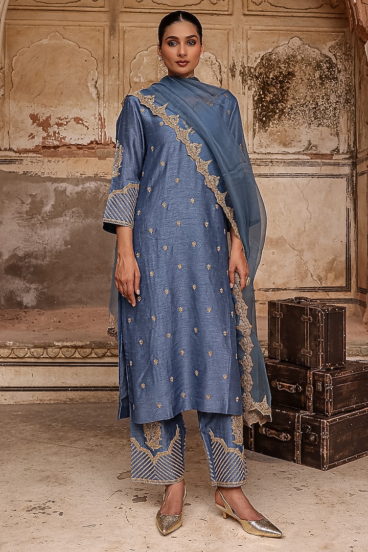 Moon Blue Slub Raw Silk Dori Work Kurta Set by Charu Makkar at Pernia's Pop Up Shop