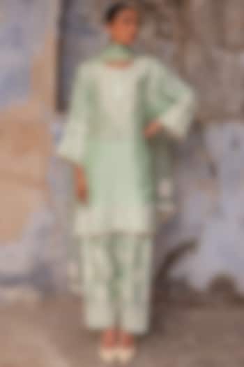 Tea Green Slub Raw Silk Dori Work Kurta Set by Charu Makkar at Pernia's Pop Up Shop