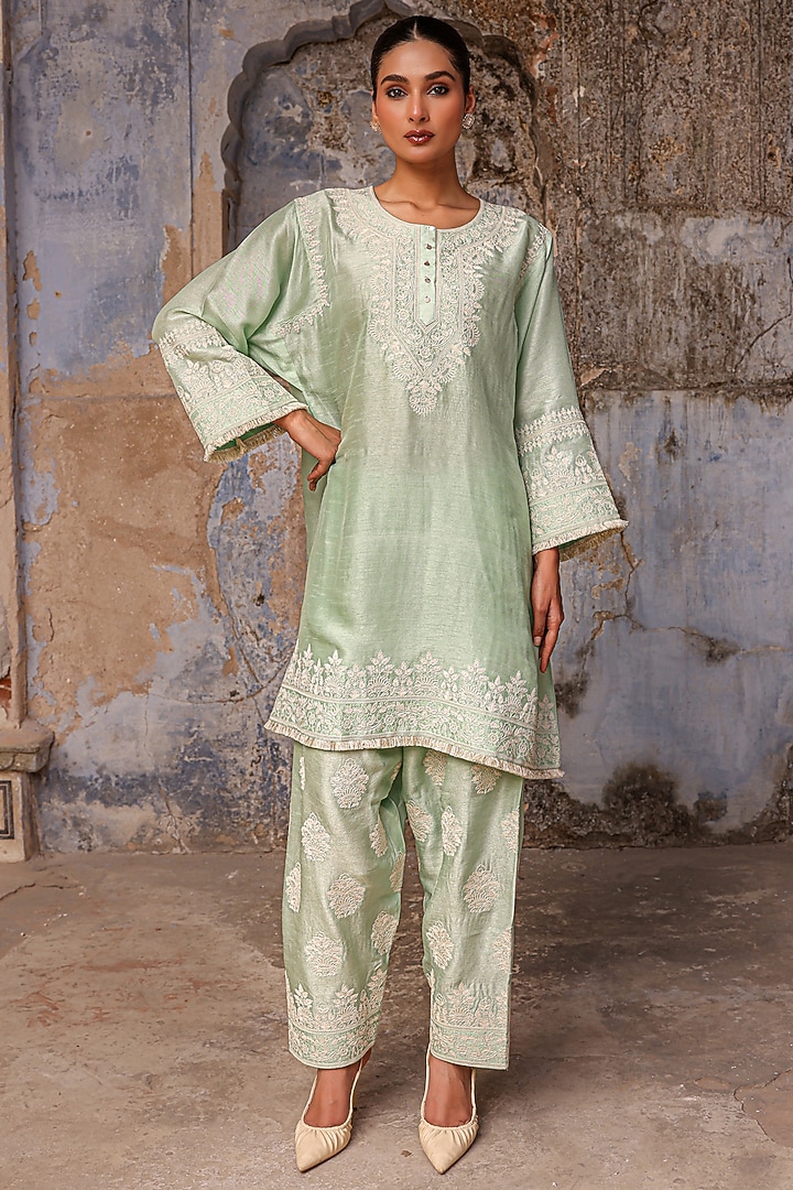 Tea Green Slub Raw Silk Dori Work Kurta Set by Charu Makkar at Pernia's Pop Up Shop