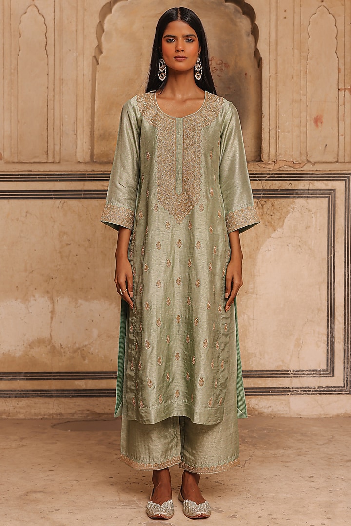 Sage Green Slub Raw Silk Dori Work Kurta Set by Charu Makkar at Pernia's Pop Up Shop
