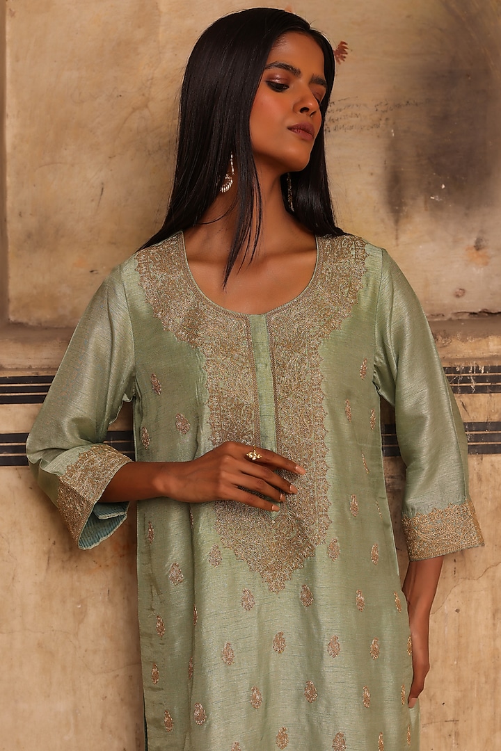 Sage Green Slub Raw Silk Dori Work Kurta Set by Charu Makkar at Pernia's Pop Up Shop
