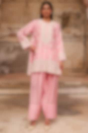 Powder Rose Pink Pure Habutai Silk Dori Work Kurta Set by Charu Makkar at Pernia's Pop Up Shop
