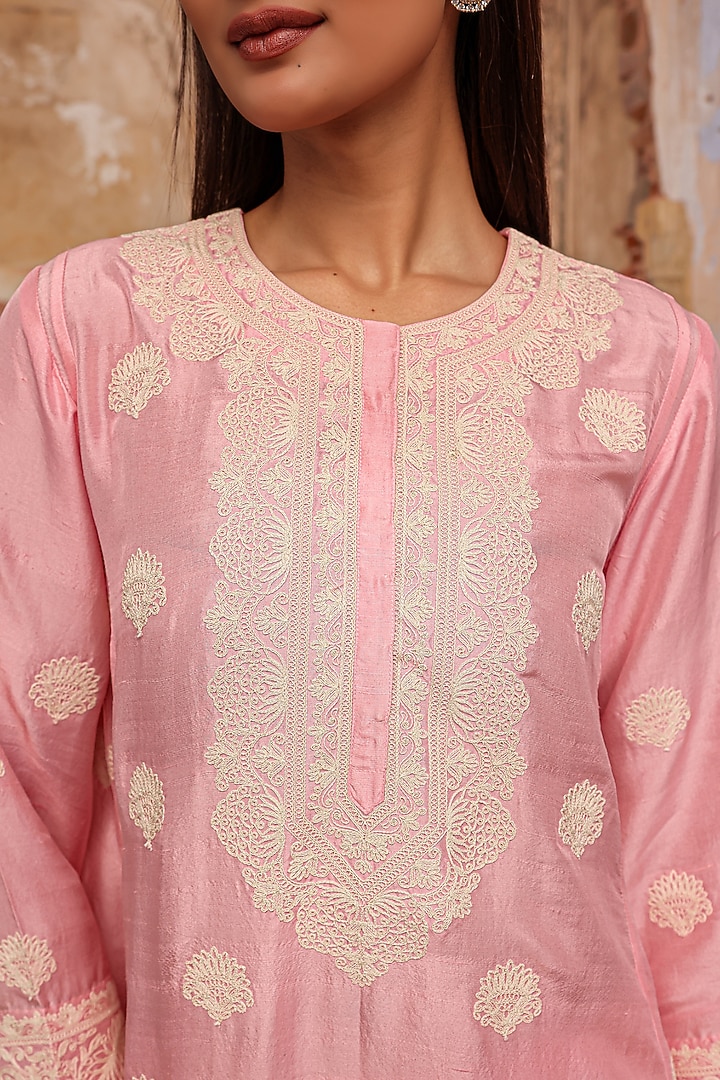 Powder Rose Pink Pure Habutai Silk Dori Work Kurta Set by Charu Makkar at Pernia's Pop Up Shop