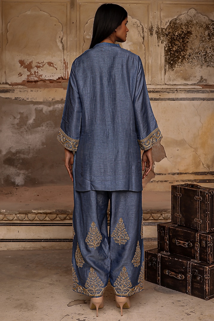 Moon Blue Slub Raw Silk Dori Work Kurta Set by Charu Makkar at Pernia's Pop Up Shop