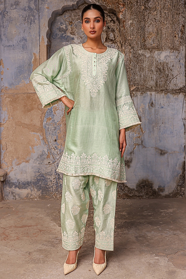 Tea Green Slub Raw Silk Dori Work Kurta Set by Charu Makkar at Pernia's Pop Up Shop