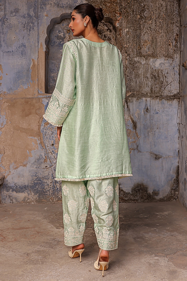 Tea Green Slub Raw Silk Dori Work Kurta Set by Charu Makkar at Pernia's Pop Up Shop