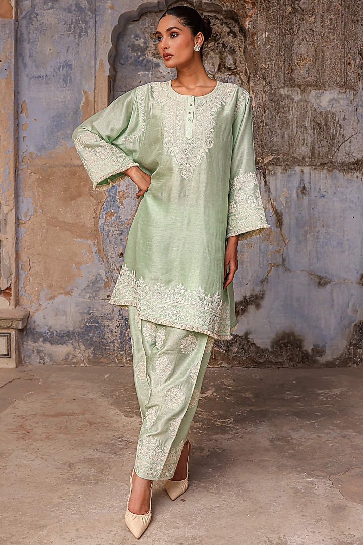 Tea Green Slub Raw Silk Dori Work Kurta Set by Charu Makkar at Pernia's Pop Up Shop
