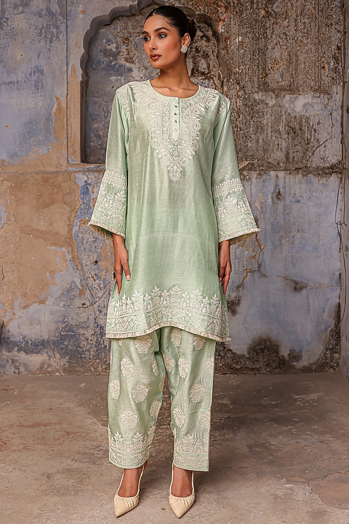 Tea Green Slub Raw Silk Dori Work Kurta Set by Charu Makkar at Pernia's Pop Up Shop