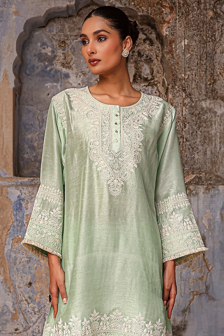 Tea Green Slub Raw Silk Dori Work Kurta Set by Charu Makkar at Pernia's Pop Up Shop