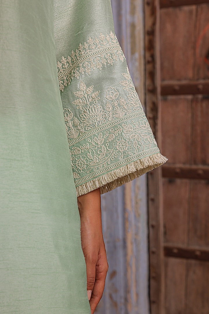 Tea Green Slub Raw Silk Dori Work Kurta Set by Charu Makkar at Pernia's Pop Up Shop