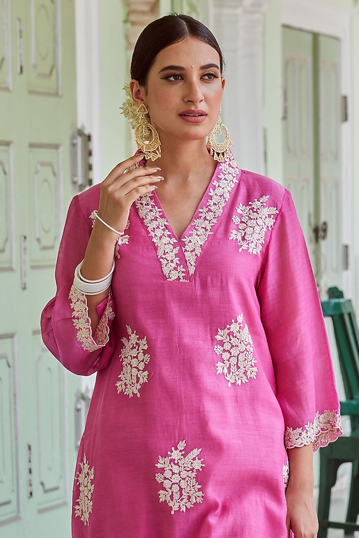 Fuchsia Cotton Chanderi Embroidered Kurta Set by Charu Makkar at Pernia's Pop Up Shop