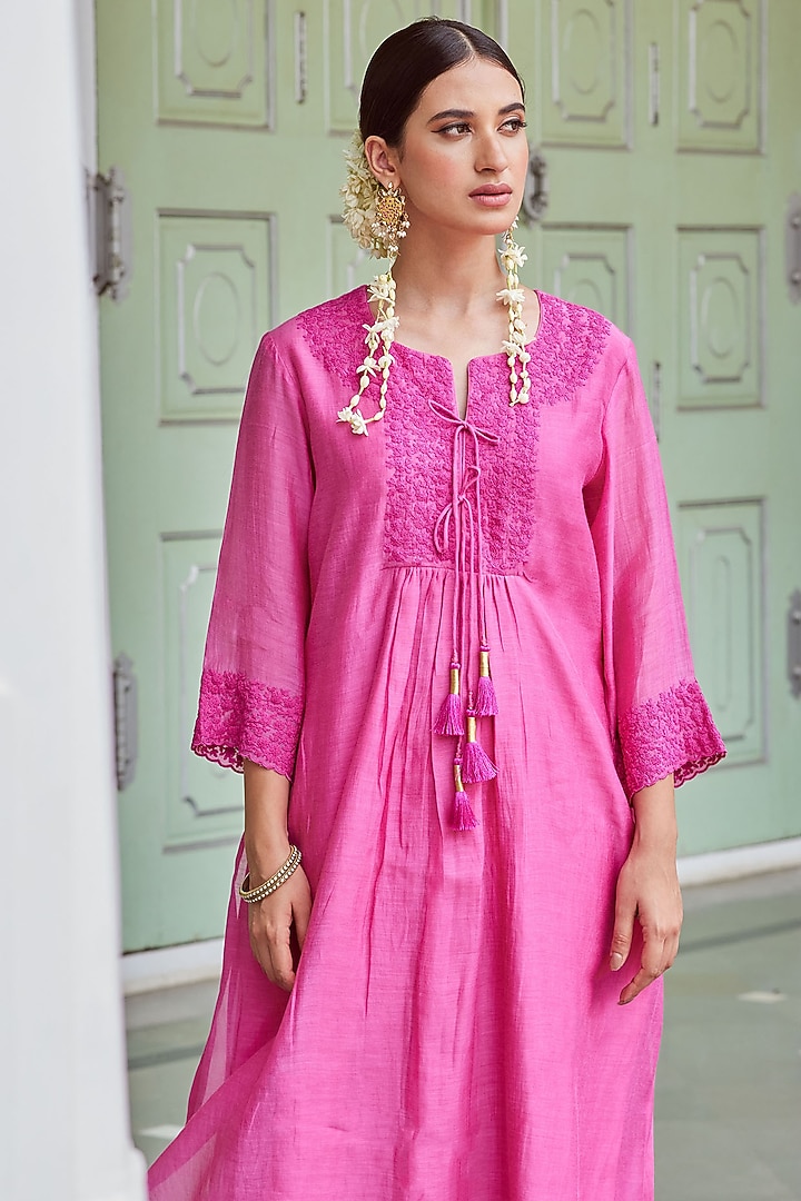 Fuchsia Cotton Chanderi Embroidered Kurta Set by Charu Makkar at Pernia's Pop Up Shop