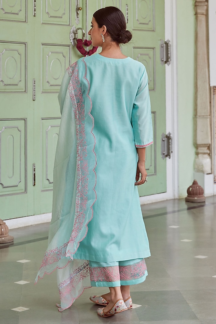 Blue Chanderi Silk Thread Hand Embroidered Kurta Set by Charu Makkar at Pernia's Pop Up Shop