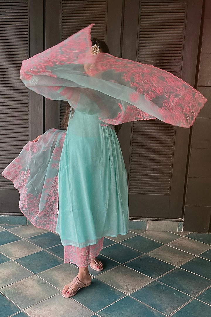 Blue Cotton Chanderi Embroidered Gathered Kurta Set by Charu Makkar at Pernia's Pop Up Shop