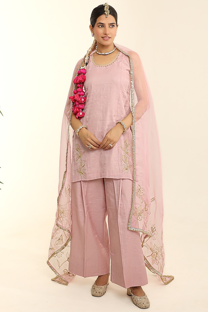 Blush Pink Tissue Chanderi Hand Embroidered Short Kurta Set by Charu Makkar at Pernia's Pop Up Shop