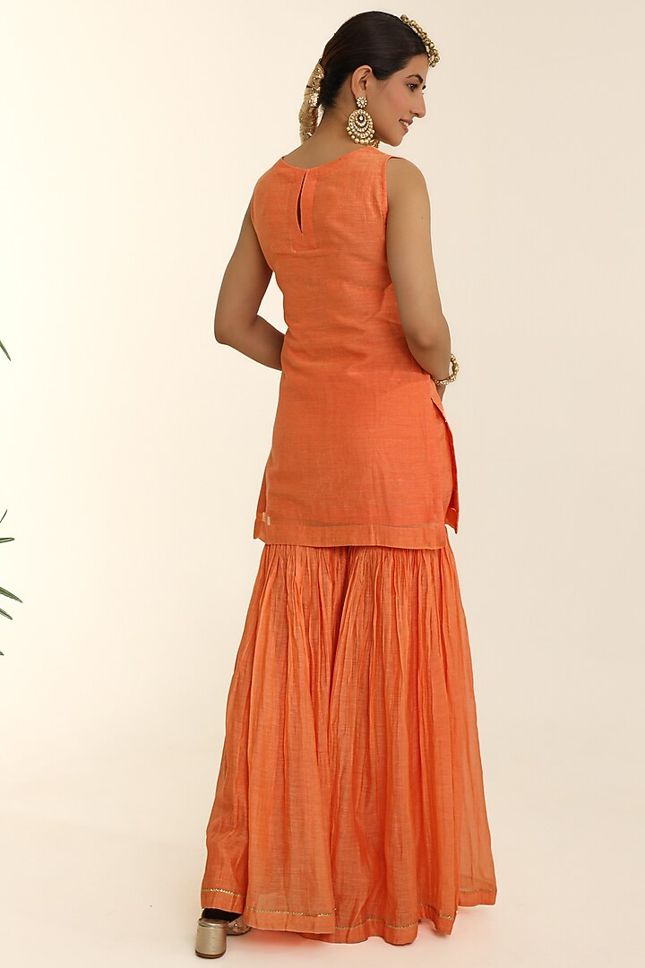 Orange Mul Chanderi Gharara Set by Charu Makkar at Pernia's Pop Up Shop