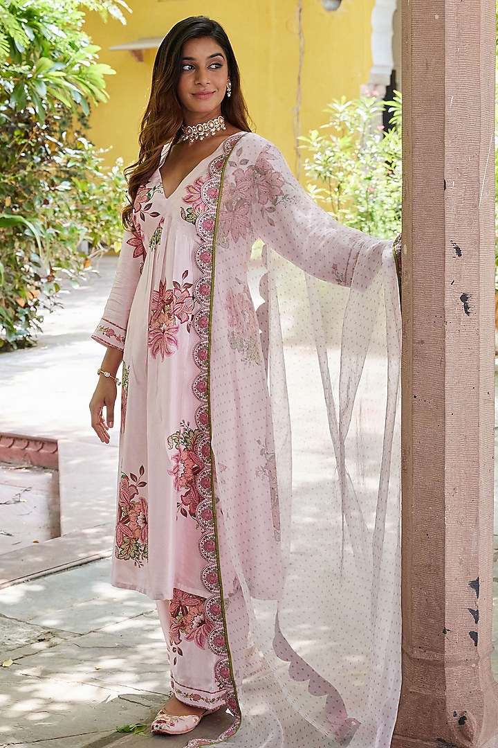 Pink Muslin Raw Silk Printed Kurta Set by Charu Makkar at Pernia's Pop Up Shop