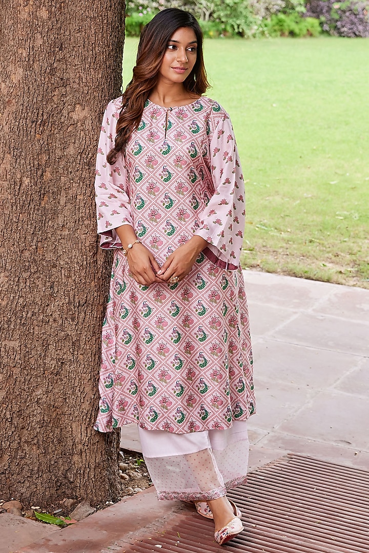 Pink Raw Silk Printed Kurta Set by Charu Makkar at Pernia's Pop Up Shop