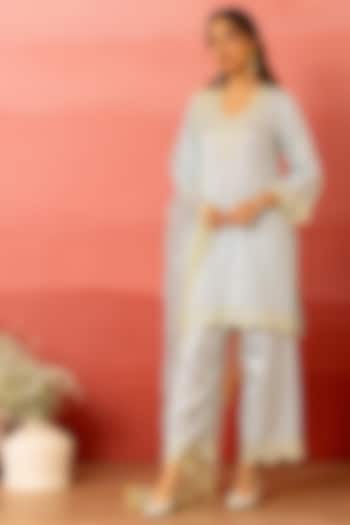 Blue Linen Satin Resham Embroidered Kurta Set by Charu Makkar at Pernia's Pop Up Shop