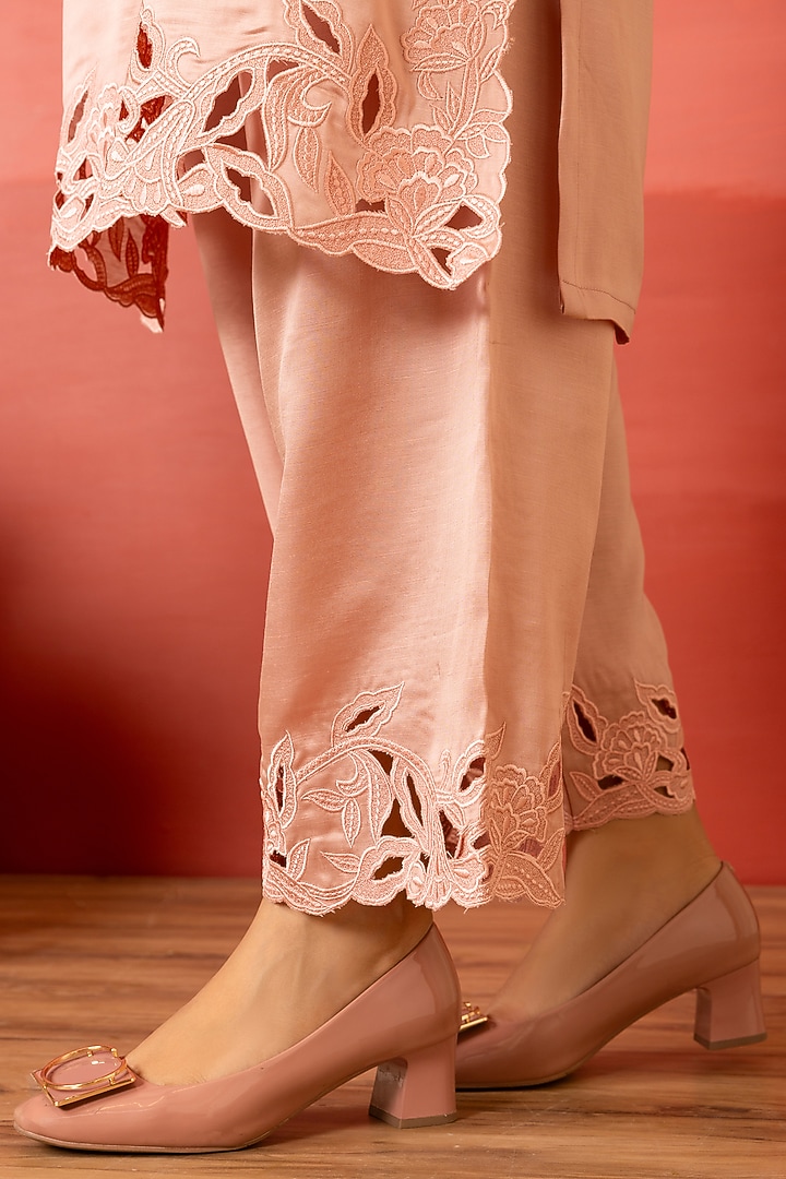 Salmon Pink Linen Satin Cutwork & Resham Embroidered Kurta Set by Charu Makkar at Pernia's Pop Up Shop