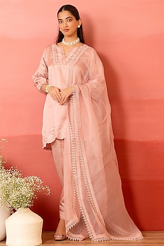 Salmon Pink Linen Satin Resham Embroidered Kurta Set by Charu Makkar