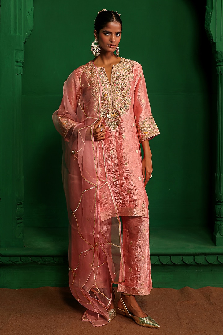 Rose Pink Crushed Tissue Zardosi Embroidered Kurta Set by Charu Makkar at Pernia's Pop Up Shop